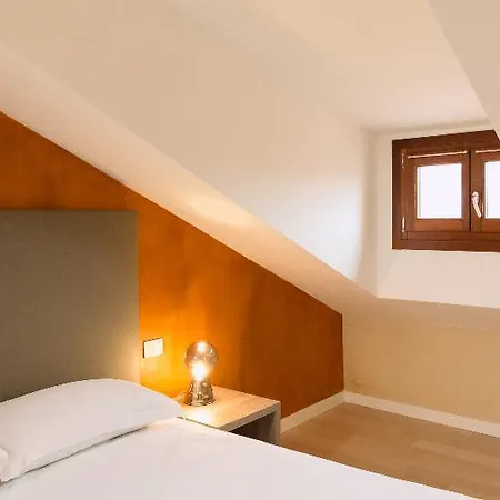 Charming Palace Corte Del Teatro Aparthotel