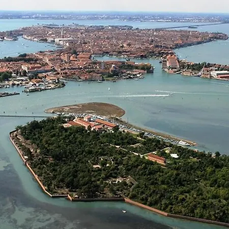 Hotel Certosa 3*