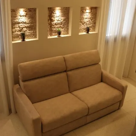 Honeymoon Apartment