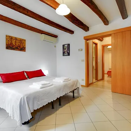 Bed & Breakfast Giardini 2*