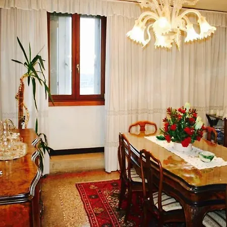 Con Vista Zattere Appartement *