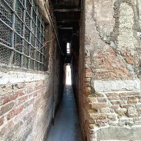 Casanova - Rialto Artistic * Venezia