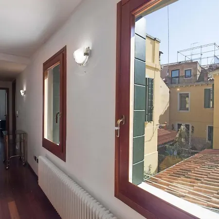 Apartment Suite San Barnaba