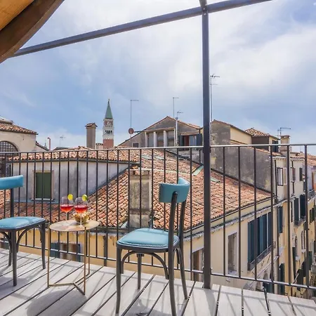 Corte Rubbi 11 Secret Terrace Apartment Venice