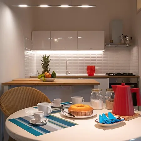 Snug With Private Courtyard M0270422677 Venice