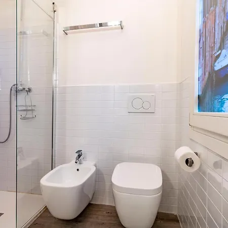 Snug With Private Courtyard M0270422677 Venice