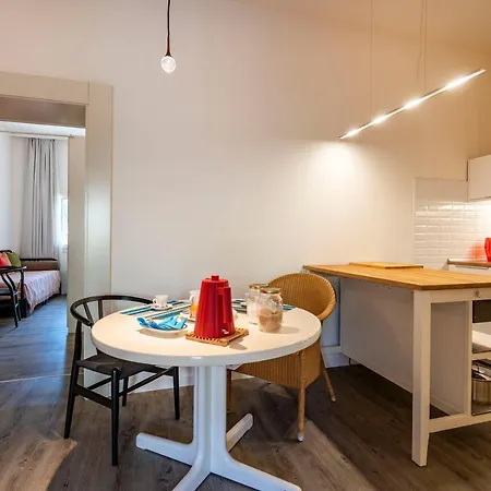 Snug With Private Courtyard M0270422677 Apartment *