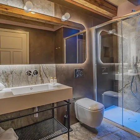 Corte Rubbi 8 Luxury Two-bedroom -dimora Italia -