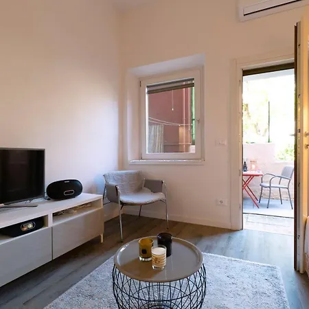 Snug With Private Courtyard M0270422677 Venice