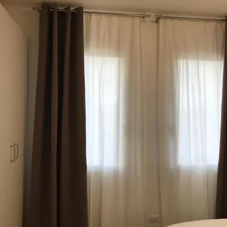 White & Grey Venice Apartments Appartement Venise
