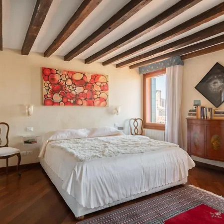 Apartment Penthouse With Rooftop Terrace And 360 Views Of - Venice5th Venice