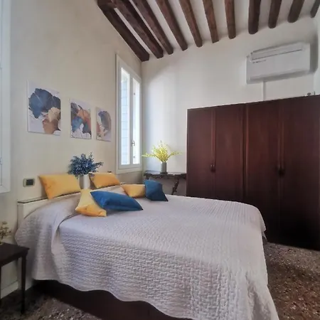Ca Foscarini 1 * Venice
