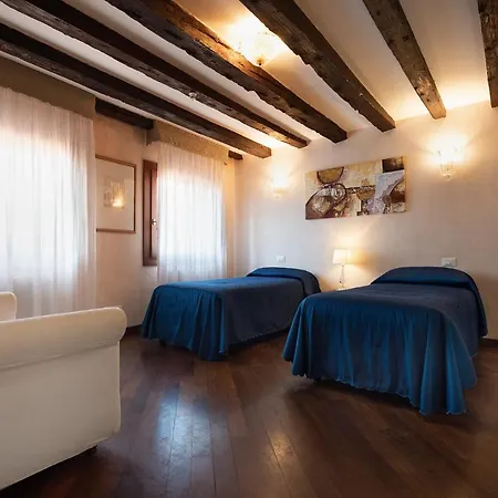 Penthouse With Rooftop Terrace And 360 Views Of - Venice5th Apartment *