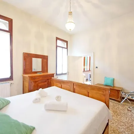 Dolcevita N 490 * Venedig