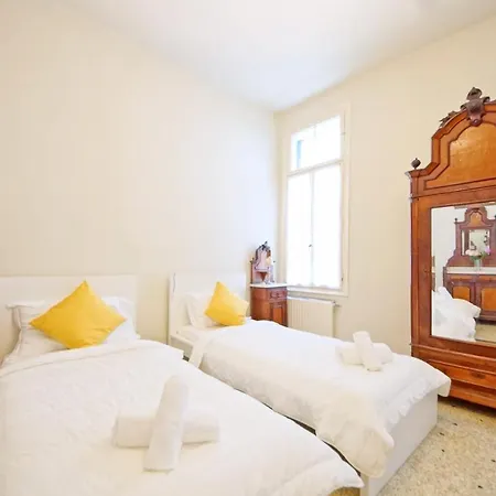 Dolcevita N 490 * Venedig