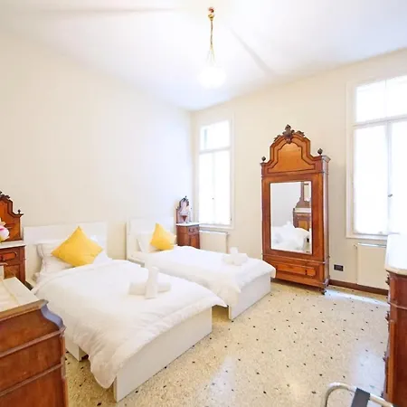 Dolcevita N 490 * Venedig