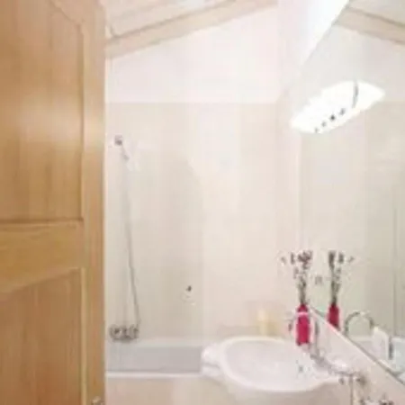 Belvilla By Oyo Tipologia Trio Apartment