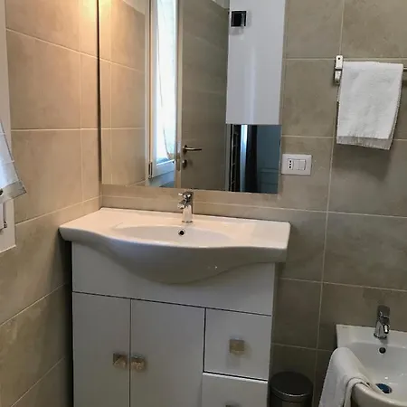 Appartement White & Grey Venice Apartments Venise
