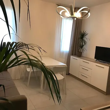 White & Grey Venice Apartments Appartement Venise