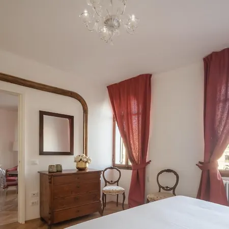 Venetian Palace R&r *