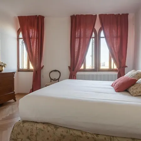 Venetian Palace R&r Appartamento *