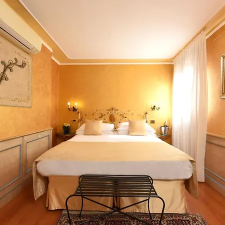 Al Piave 3* Venice