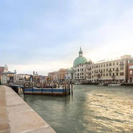 Venetian Palace R&r Appartamento *