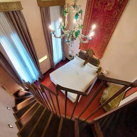 Saturnia & International Hotel 4*