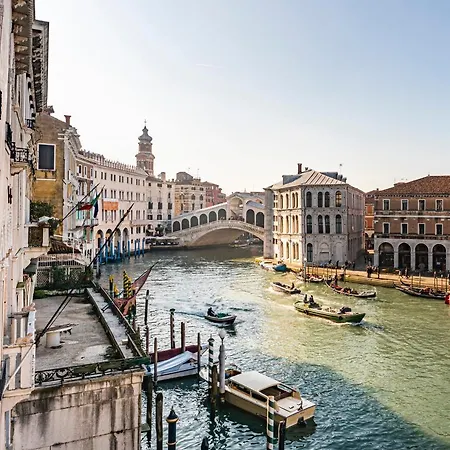 Apartment Ca' Pellegrini Luxury Grand Canal