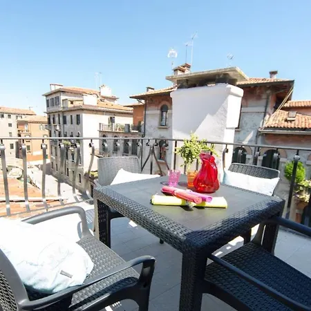 Apartment Giardino Segreto