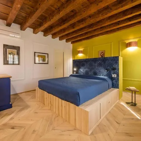Elite Stunning Venetian Apt. Close Accademia