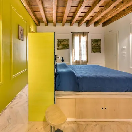 Elite Stunning Venetian Apt. Close Accademia Venice