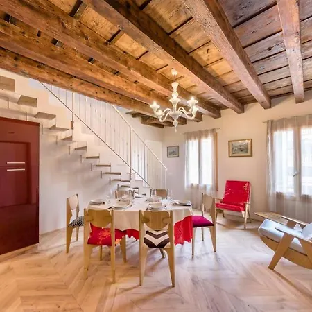 Elite Stunning Venetian Apt. Close Accademia Apartment Venice