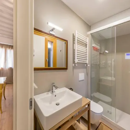 Apartment Elite Stunning Venetian Apt. Close Accademia *