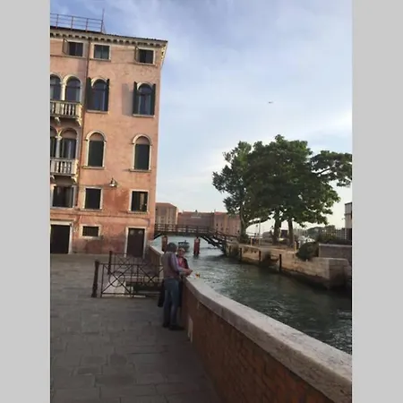 Elite Stunning Venetian Apt. Close Accademia * Venice