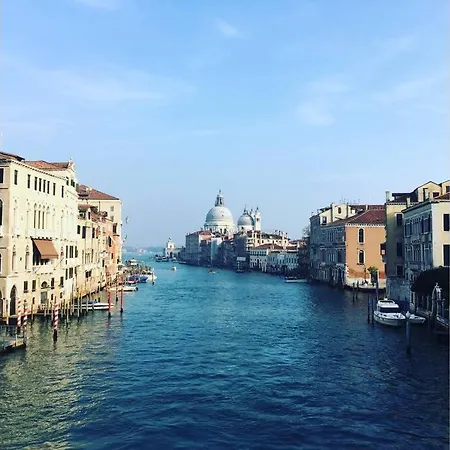 élite Stunning Venetian Apt. Close Accademia Appartement