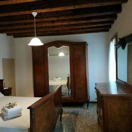Apartment Ca Marga Cannaregio - Venetian Style 2 Bedroom *