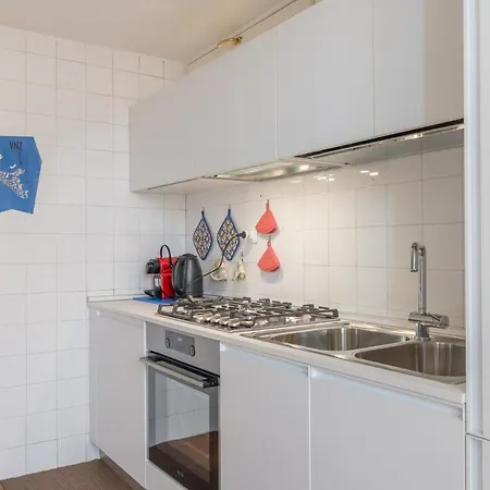 Apartment Red House Close To @accademia Bridge