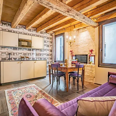 Apartment Corte Rubbi 8 Luxury Two-bedroom -dimora Italia -