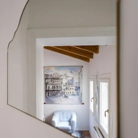 San Marcuola Apartment * Venice