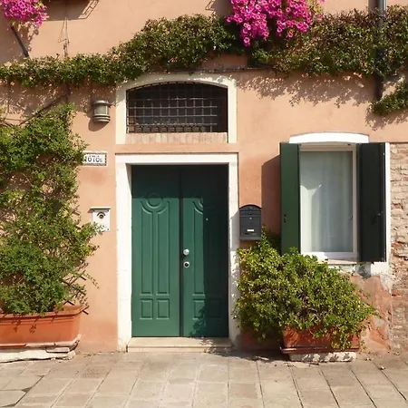 Sestiere Dorsoduro, A Due Passi Da Zattere Apartment