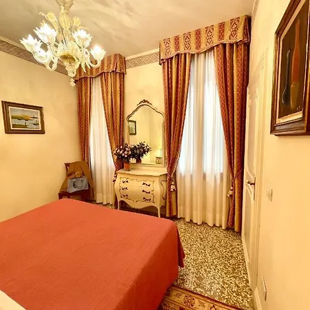San Gregorio Apartment *