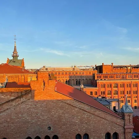 The Penthouse And Rooftop-terrace At Molino Stucky Apartment Venice