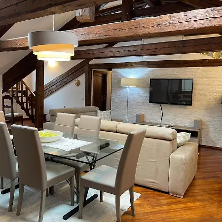 Casa Jaqueline Apartment