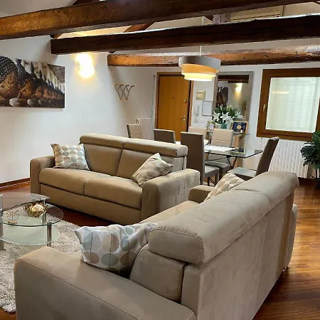 Casa Jaqueline Apartment