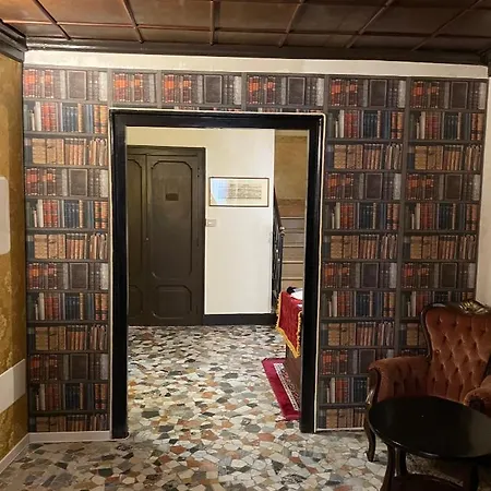 Palazzo Ducale Konukevi Venedik