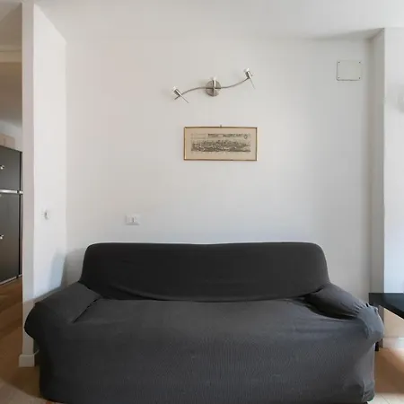 Lance With Lift, 2 Minutes Walk From The Train Station Apartament Wenecja