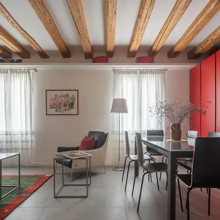Apartment Luxury Garden Mansion R&r *