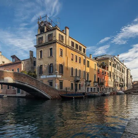 Luxury Garden Mansion R&r * Venice