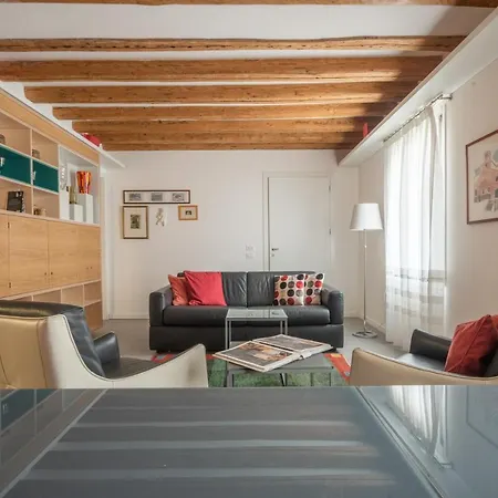 Apartment Luxury Garden Mansion R&r *
